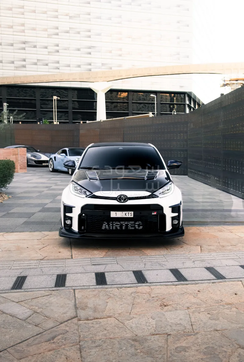 2022 تويوتا ياريس جي ار