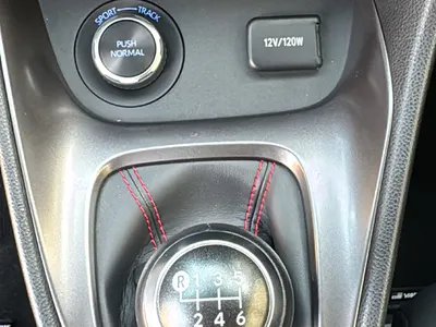 2022 تويوتا ياريس جي ار