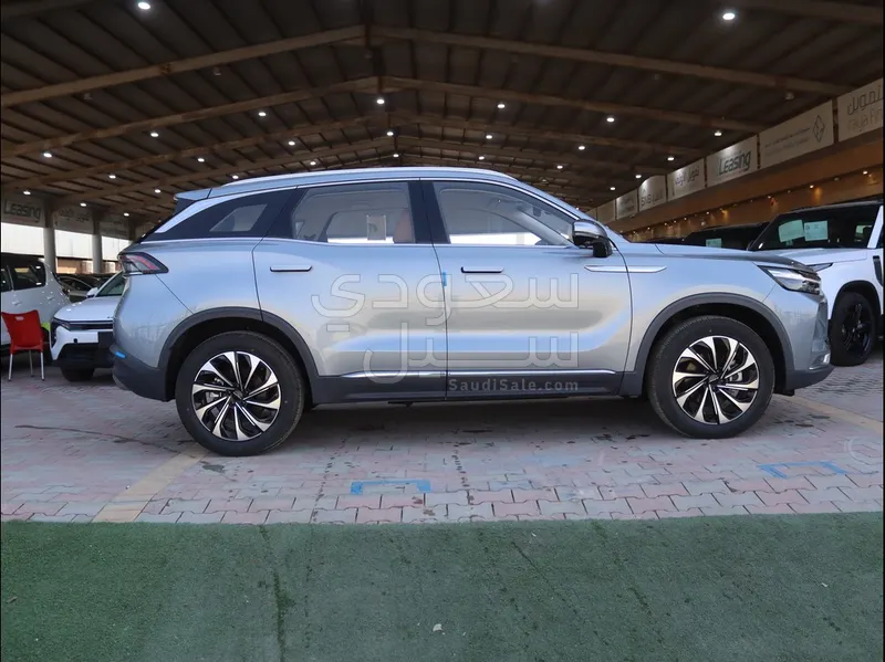 2025 بايك اكس 7 تي 280