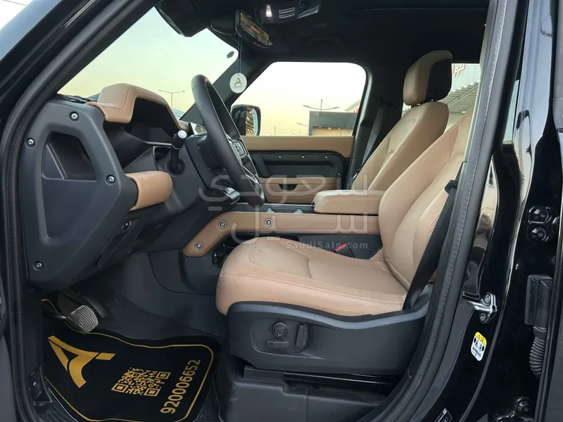 2025 لاند روفر ديفيندر اكس داينمك