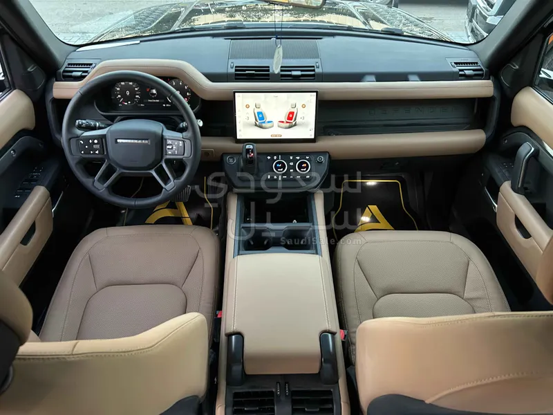 2025 لاند روفر ديفيندر اكس داينمك