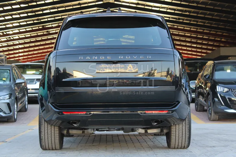 2025 لاند روفر رينج روفر بلاك اديشن