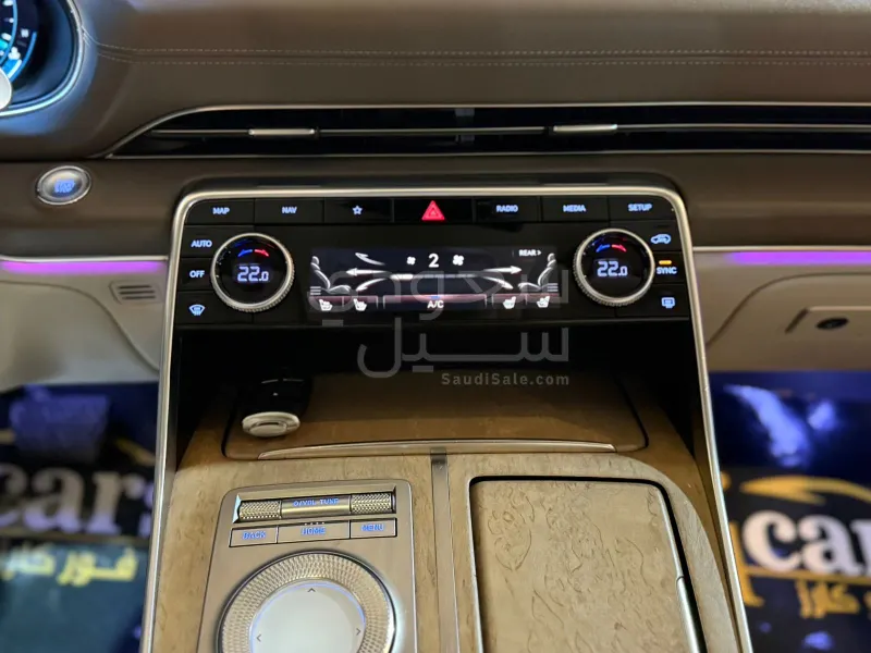 2021 جينيسيس جي في 80