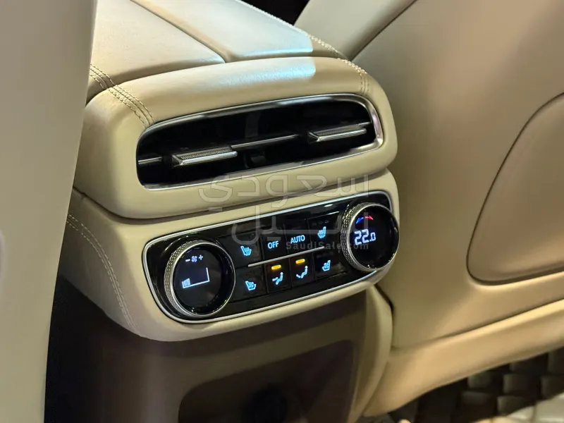 2021 جينيسيس جي في 80