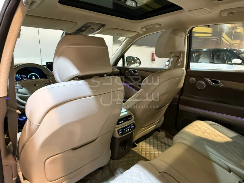 2021 جينيسيس جي في 80