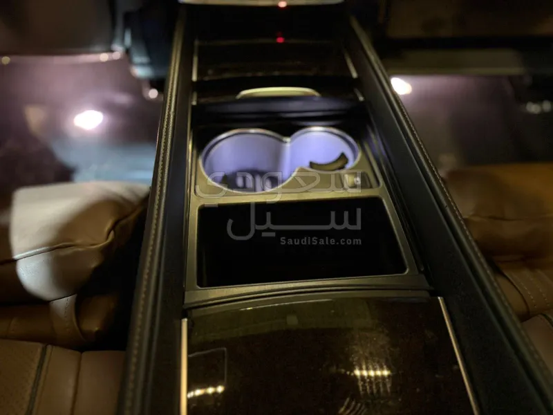 2018 مرسيدس - بنز إس 560 مايباخ