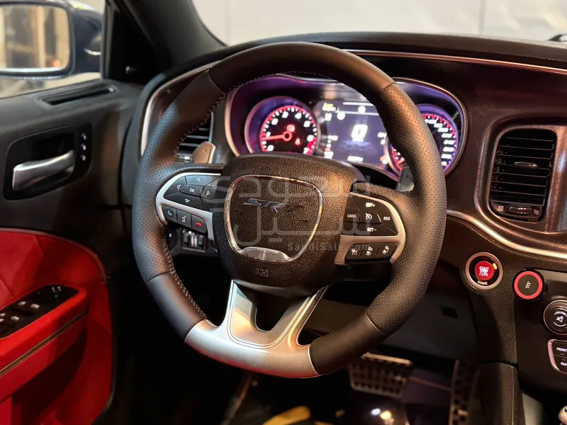 2015 دودج تشارجر اس ار تي