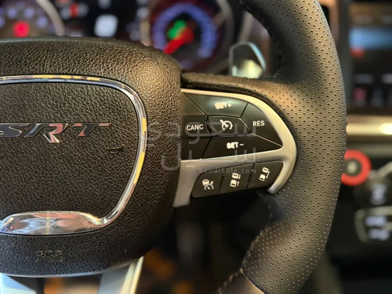 2015 دودج تشارجر اس ار تي