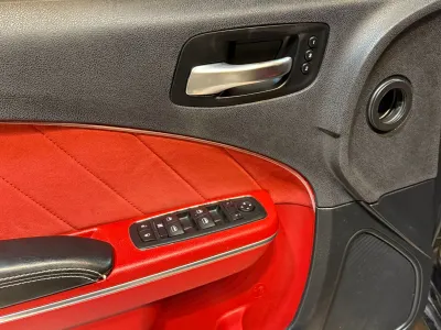 2015 دودج تشارجر اس ار تي