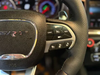 2015 دودج تشارجر اس ار تي