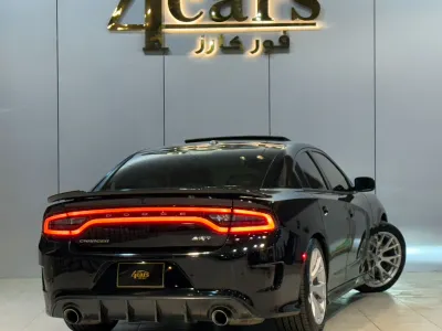 2015 دودج تشارجر اس ار تي