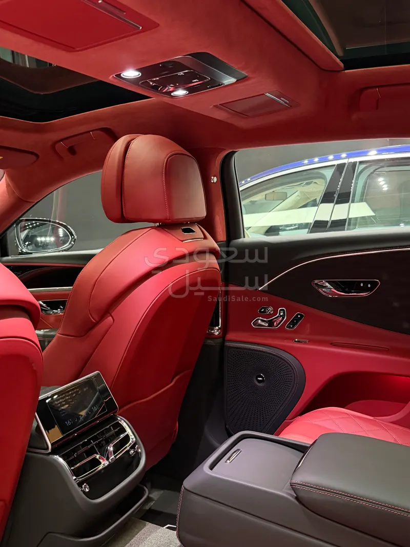 2024 بنتلي كونتيننتل فلاينج سبير اس