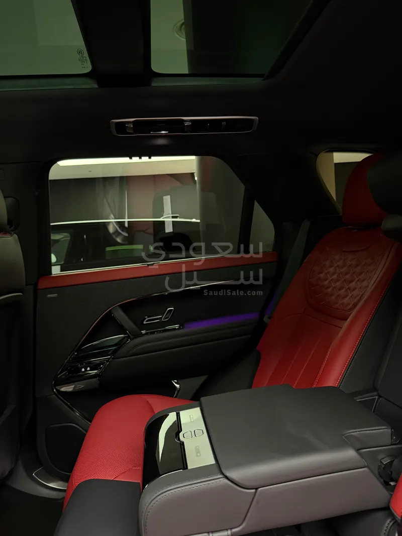 2025 لاند روفر رينج روفر سبورت اتش اس اي