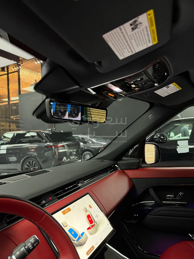 2025 لاند روفر رينج روفر سبورت اتش اس اي