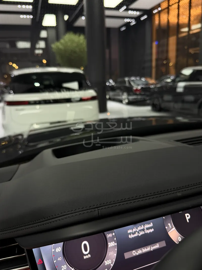 2025 لاند روفر رينج روفر سبورت اتش اس اي