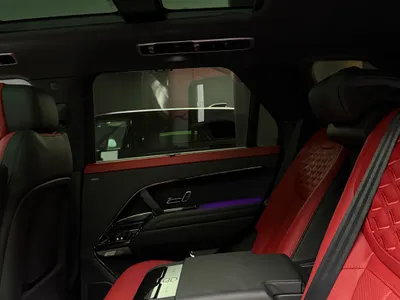 2025 لاند روفر رينج روفر سبورت اتش اس اي