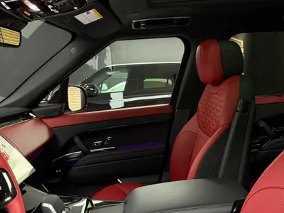 2025 لاند روفر رينج روفر سبورت اتش اس اي