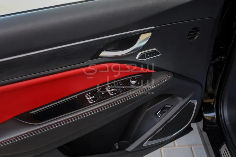 2022 جيلي توجيلا