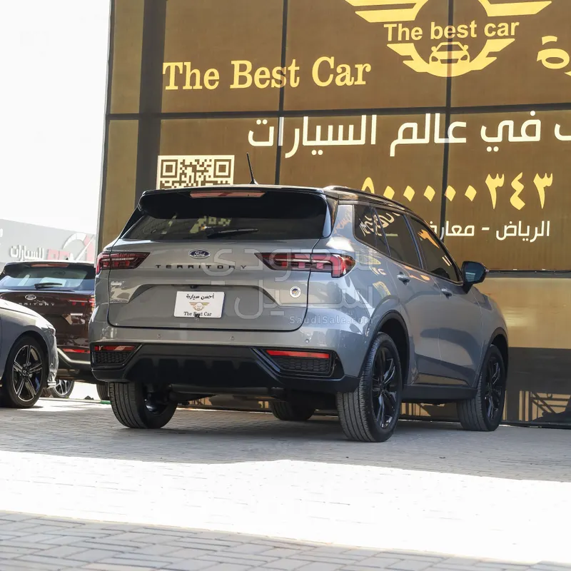 2024 فورد تيريتوري تيتانيوم بلس