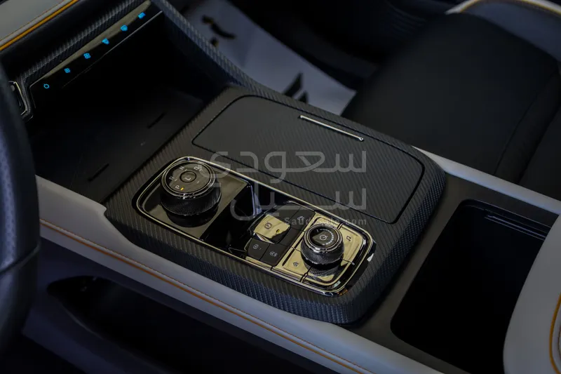 2024 فورد تيريتوري تيتانيوم بلس