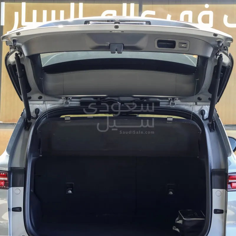 2024 فورد تيريتوري تيتانيوم بلس