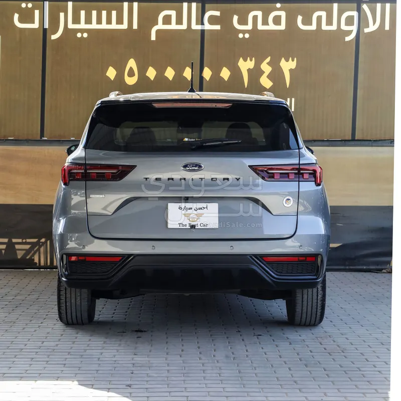 2024 فورد تيريتوري تيتانيوم بلس