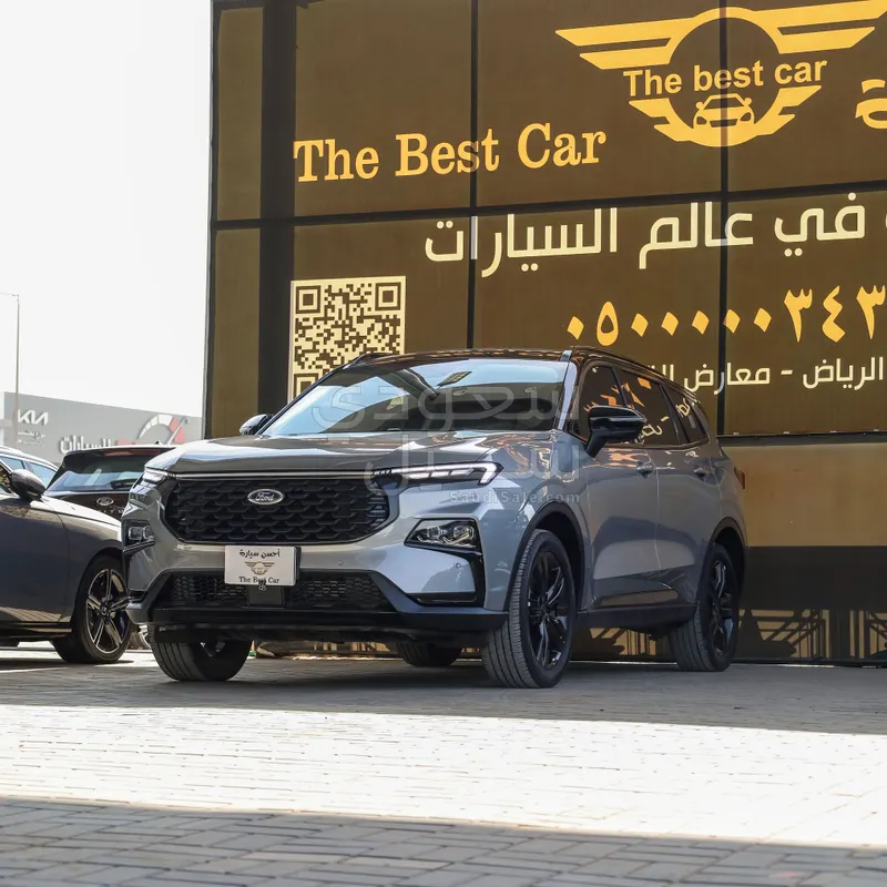 2024 فورد تيريتوري تيتانيوم بلس