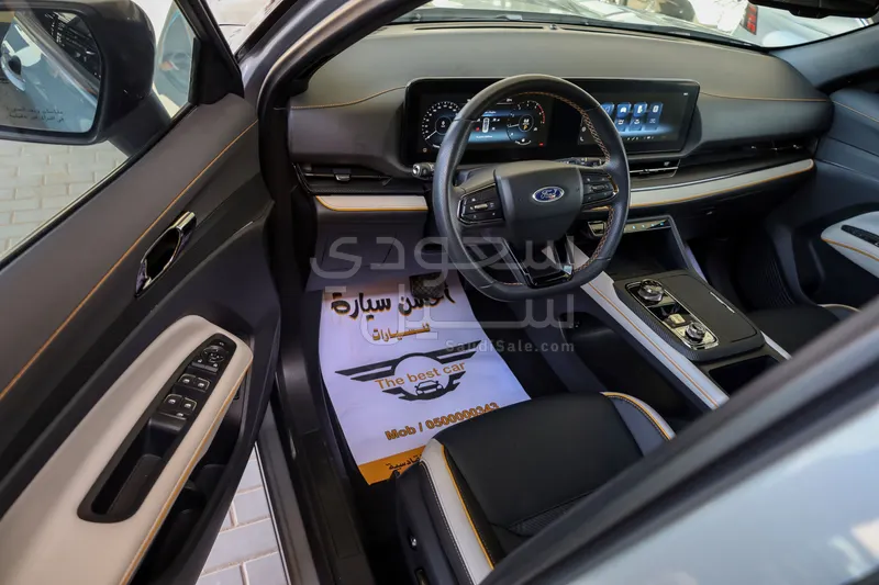 2024 فورد تيريتوري تيتانيوم بلس