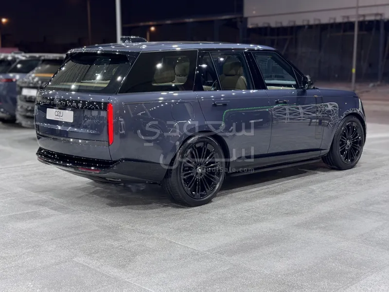 2025 لاند روفر رينج روفر فوج اس اي