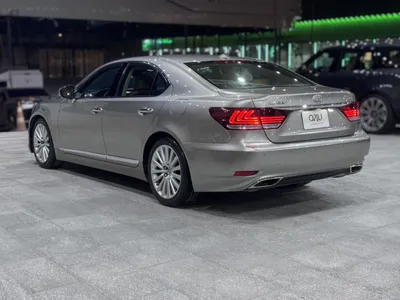 2015 لكزس إل إس 460