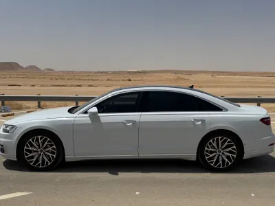 2018 اودي اي 8 ال 55تي اف اس أي