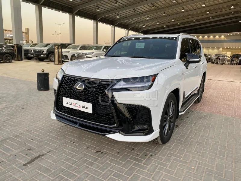 2025 Lexus LX 600 F