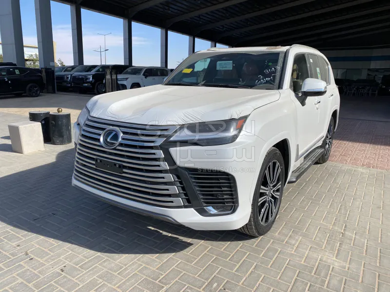 2025 Lexus LX 600