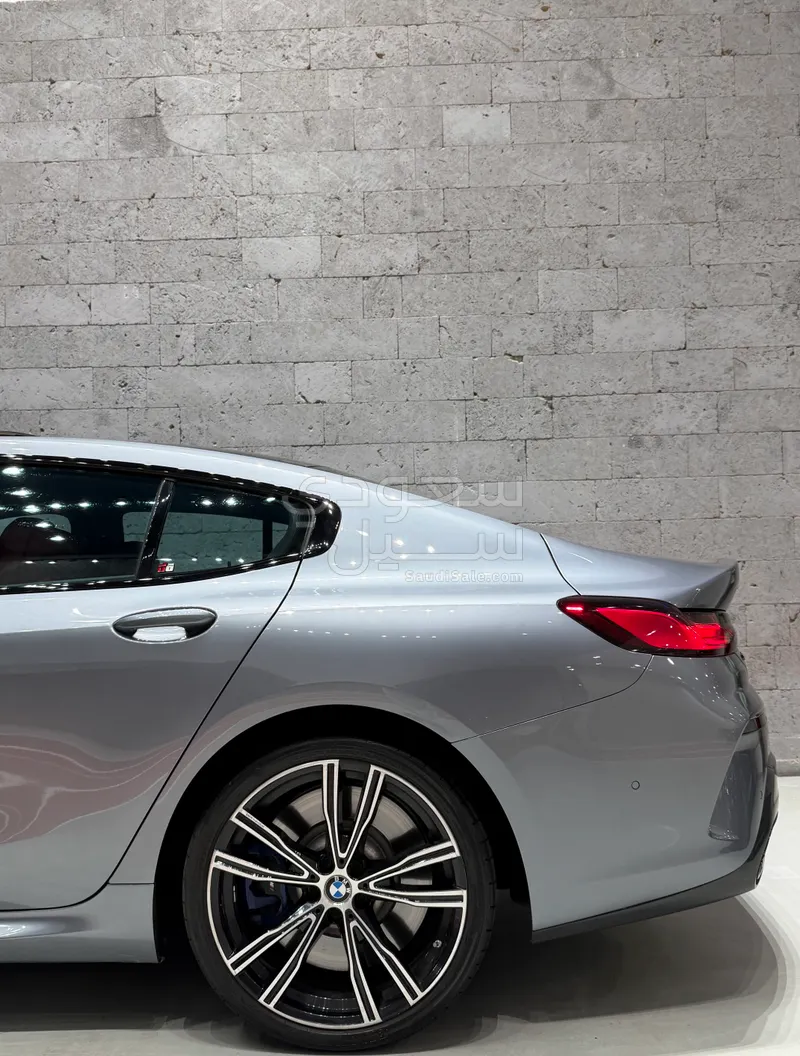 2021 بي ام دبليو الفئة الثامنة إم 850 أي