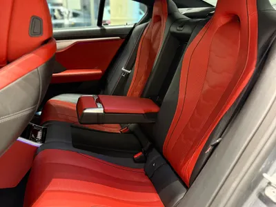 2021 بي ام دبليو الفئة الثامنة إم 850 أي