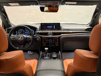 2020 لكزس إل إكس 570