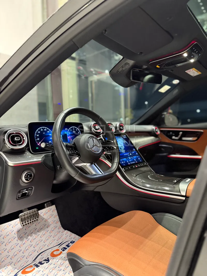 2023 مرسيدس - بنز سي 300
