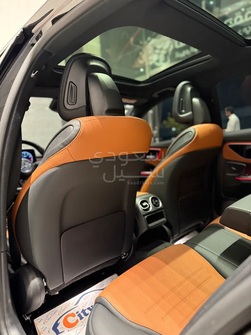 2023 مرسيدس - بنز سي 300