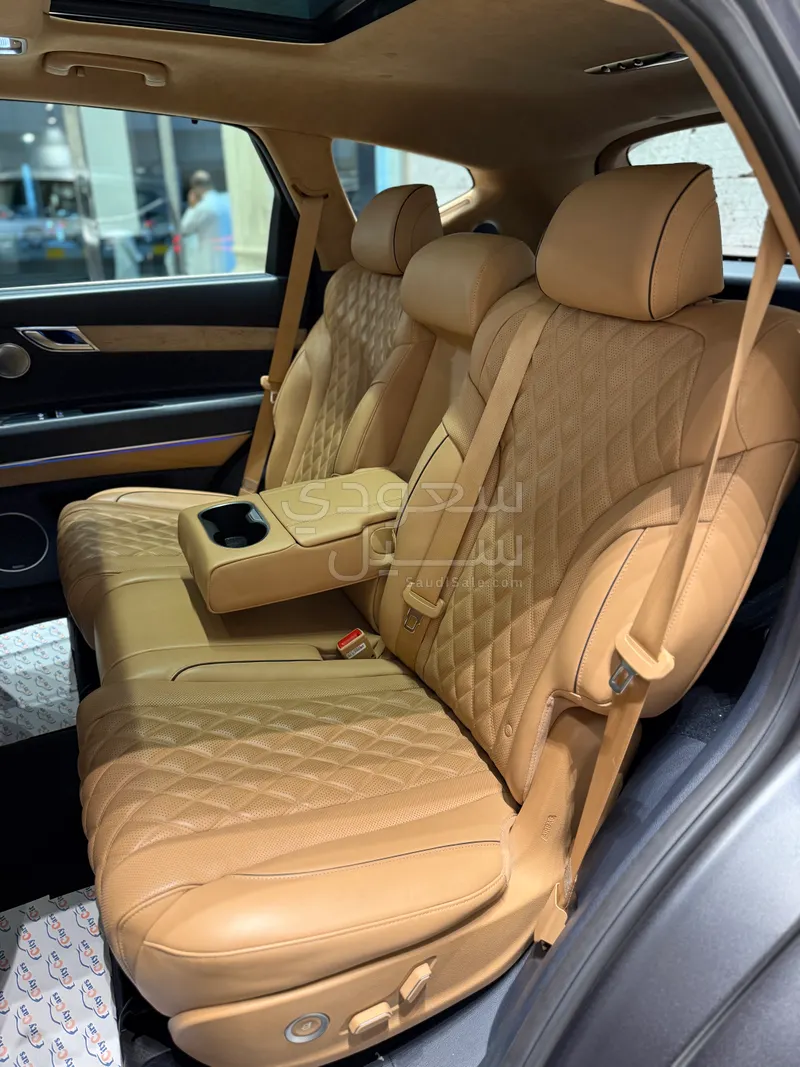 2022 جينيسيس جي في 80