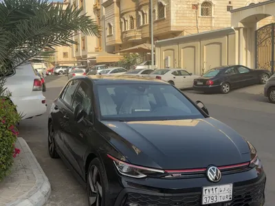 2025 فولكس واجن غولف