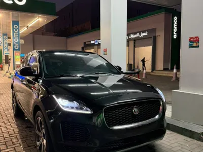 2020 جاكوار اي-بيس