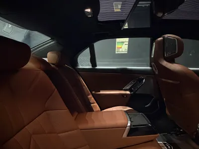 2026 بي ام دبليو الفئة السابعة 735أي