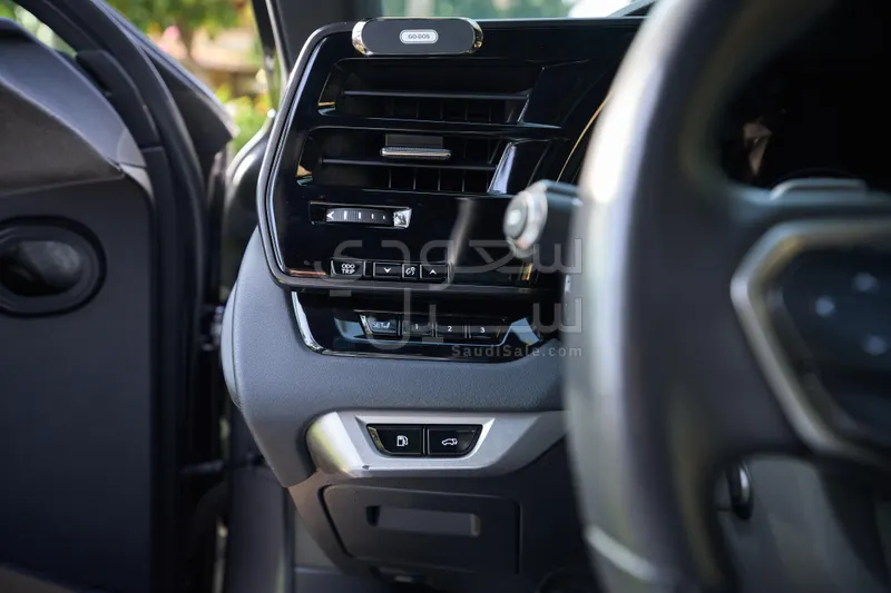 2023 لكزس أر إكس 350إل