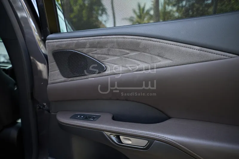 2023 لكزس أر إكس 350إل