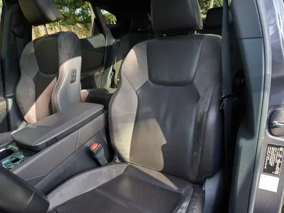 2023 لكزس أر إكس 350إل