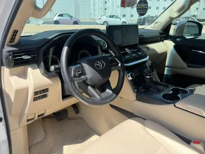 2024 Toyota Land Cruiser VXR