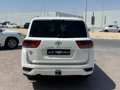 2024 Toyota Land Cruiser VXR