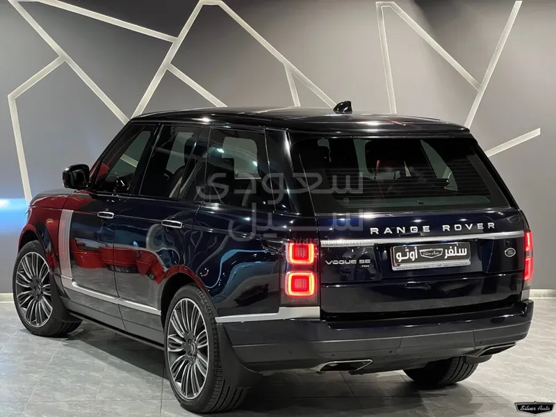2020 Land Rover Range Rover Vogue SE