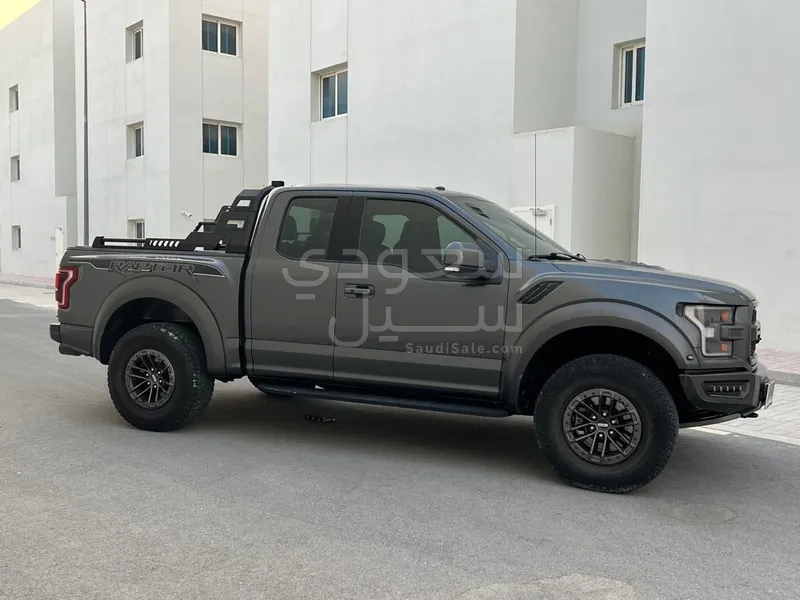 2020 Ford F 150 Raptor