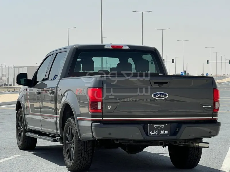 2020 Ford F 150 LARIAT
